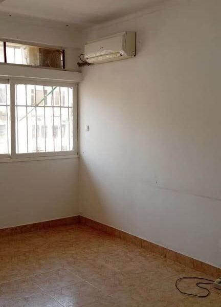ARRENDA-SE APARTAMENTO T2 CLIMATIZADO.