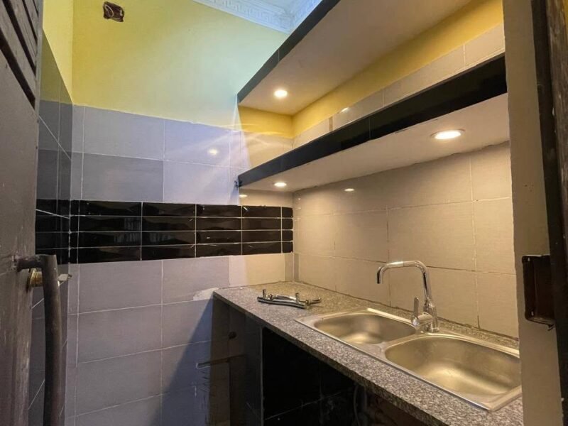Arrenda-se esta casa T3 Casa nova / sem Quintal