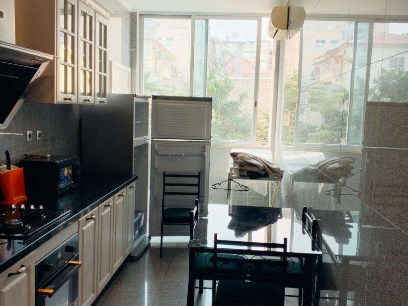 Apartamento T1 Mobilado Na Maianga.