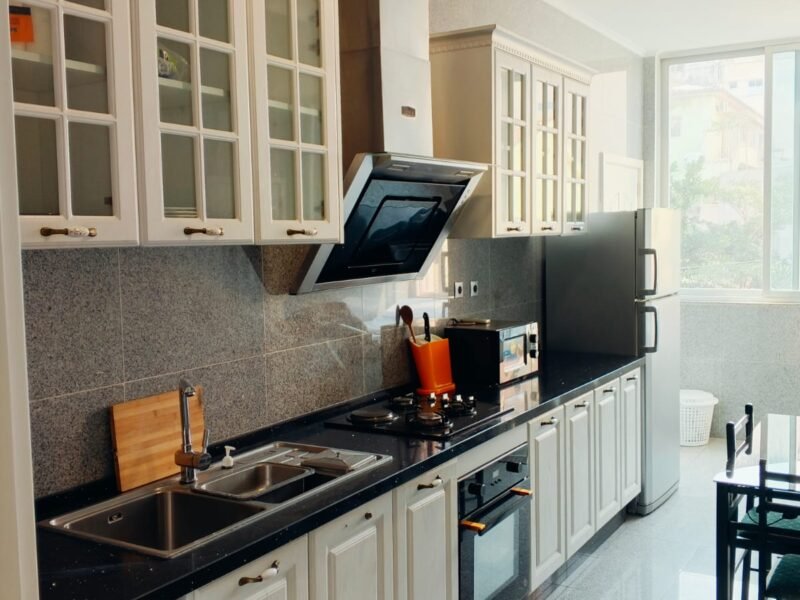 Apartamento T1 Mobilado Na Maianga.